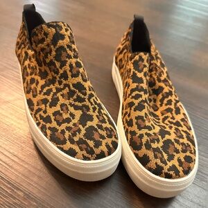 Cheetah print Steve Madden size 8 sneakers